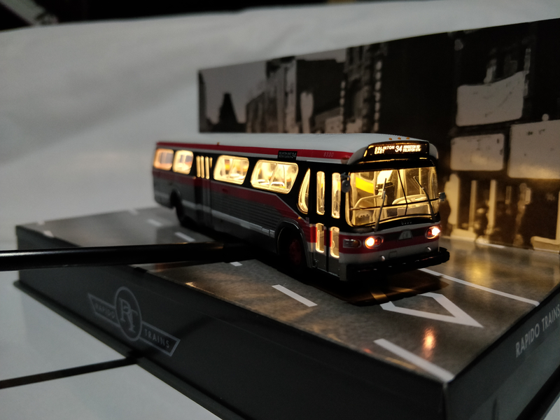 Illustration for article titled GM "Fishbowl" bus by Rapido Trains